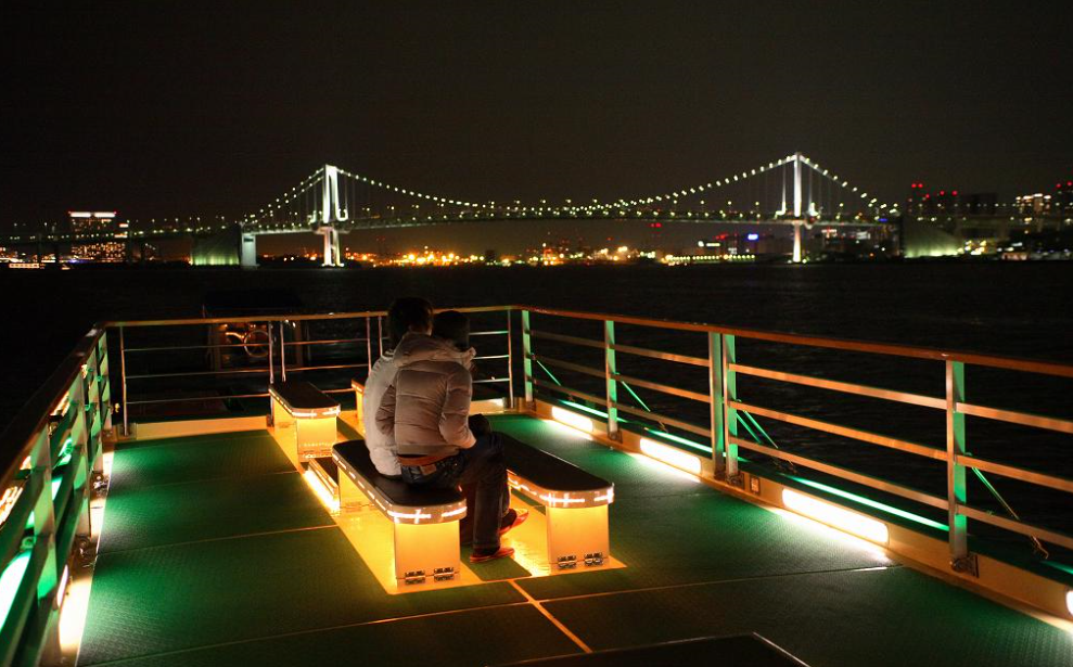 船清のスカイデッキで東京の夜景を